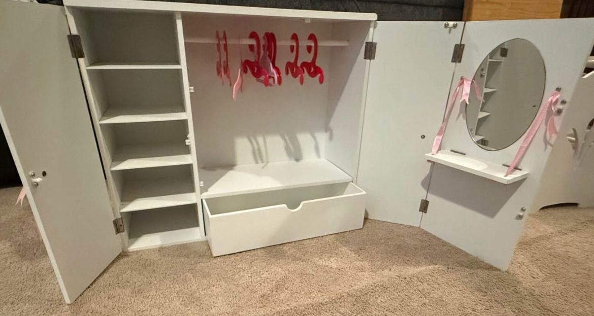 Doll Closet 💞