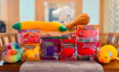 Crazy Fun / Squeezy Squish Collection – Sold Individually! 🍌🍓🍑🧀🍎🍇🍗