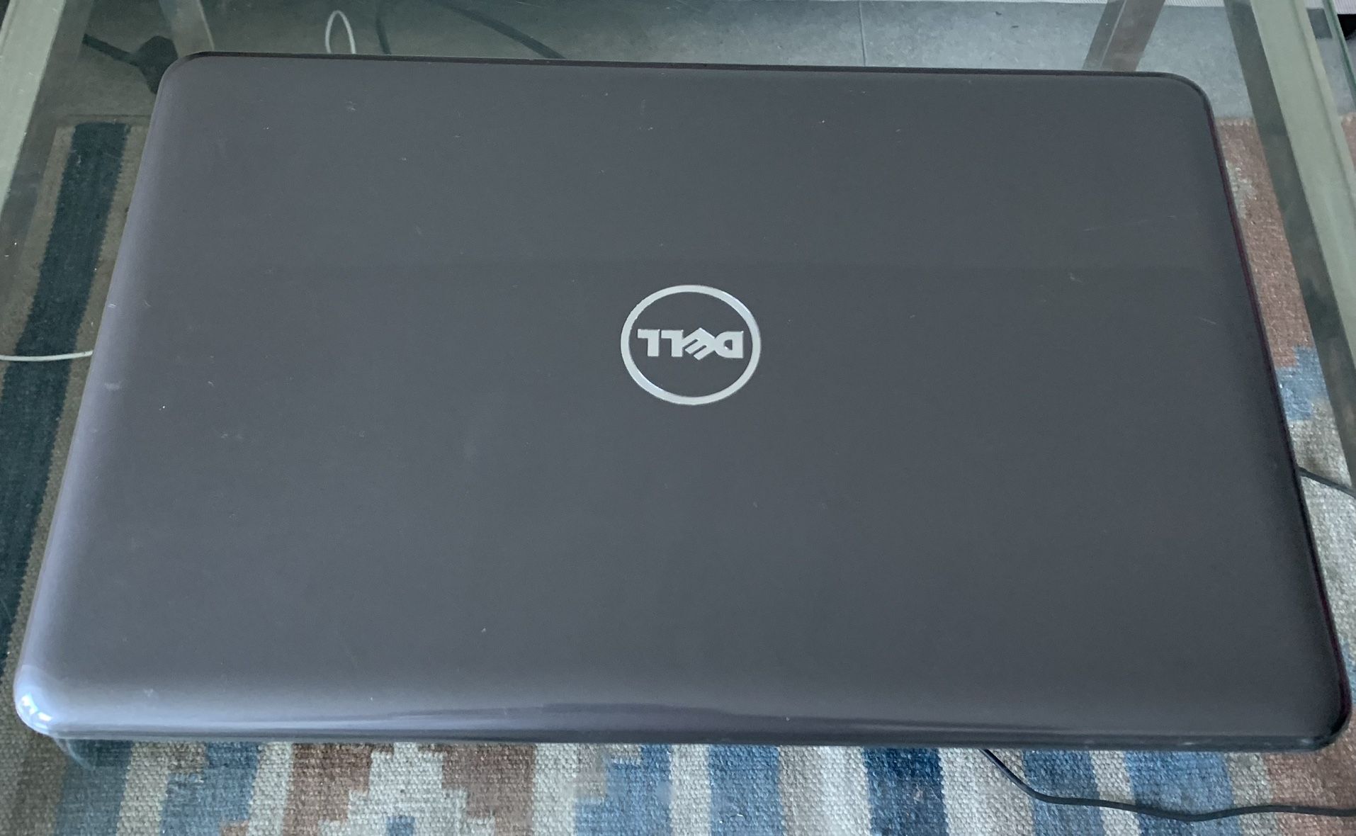 Laptop Dell Inspiron Model P32E - Big 17” Screen