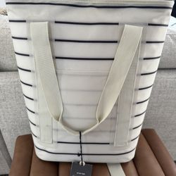 NWT Hearth And Hand Mangnolia Backpack Cooler