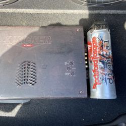Kicker Amp With Capacitor 