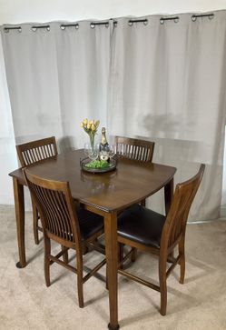 Pub High Dining Table with 4 Chairs -ASHLEY FURNITURE