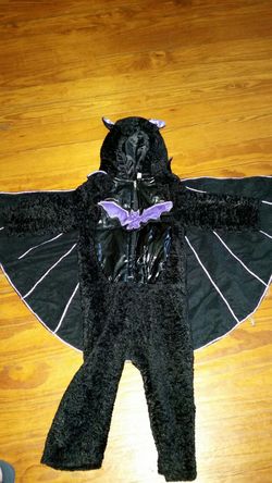 Bat/Dracula Costume 2t