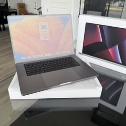 2023 Apple MacBook Pro 16" M2 Max 38C GPU 3.5GHz 32GB RAM 1TB SSD! New in box! We offer financing!