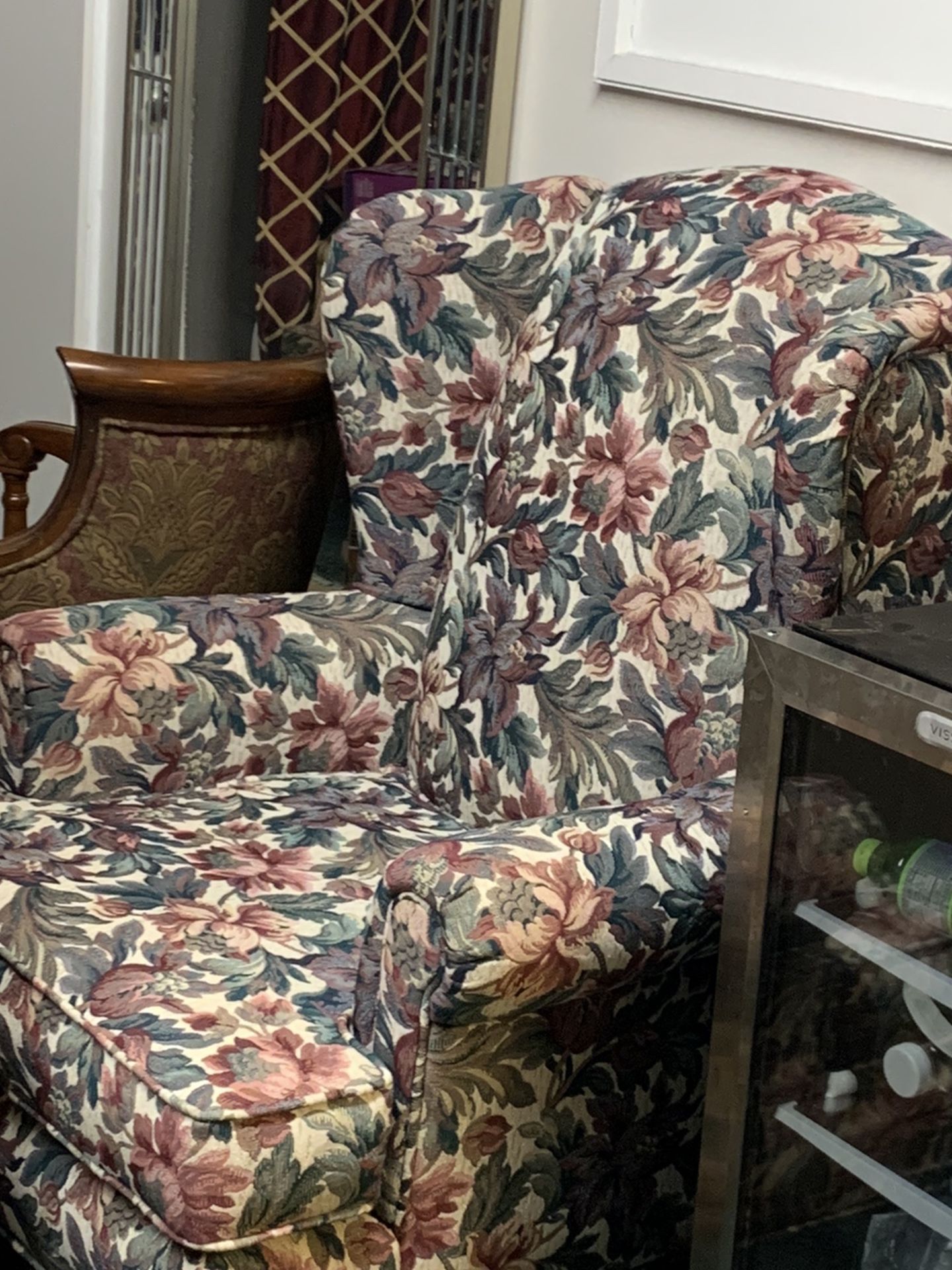 2 Beautiful Wingback Chairs..Perfect Condition