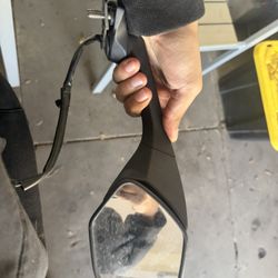 Yamaha R1 Right Mirror