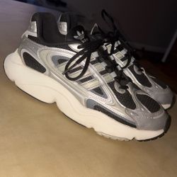 NEW-CONDITION Adidas Ozmillen - Silver/Black - Size 9
