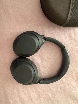 Sony Noise canceling headphones