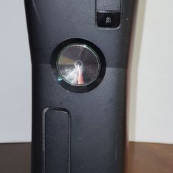 XBOX360 S Console with Kinect!