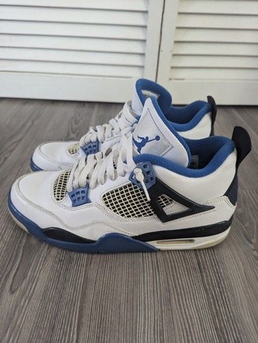 Jordan 4 Retro Motorsport
