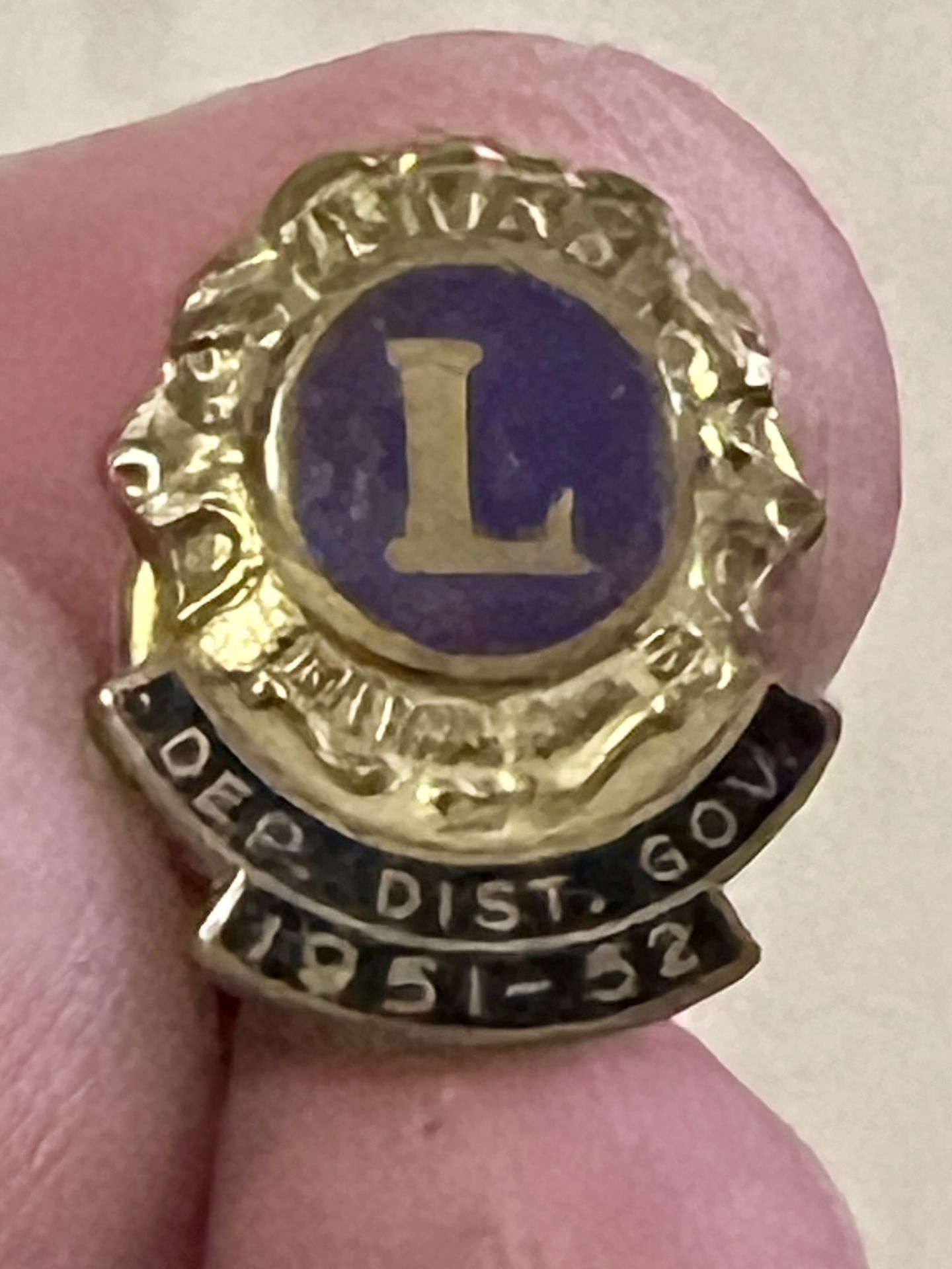 Vintage Lions Club Lapel Pin β 1951β1952 Appointed District Governor β Gold Tone