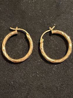 Gold earrings
