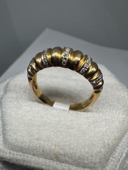 Vintage 18K 750 Yellow Gold Diamond Ring 3.8g Size 6.5