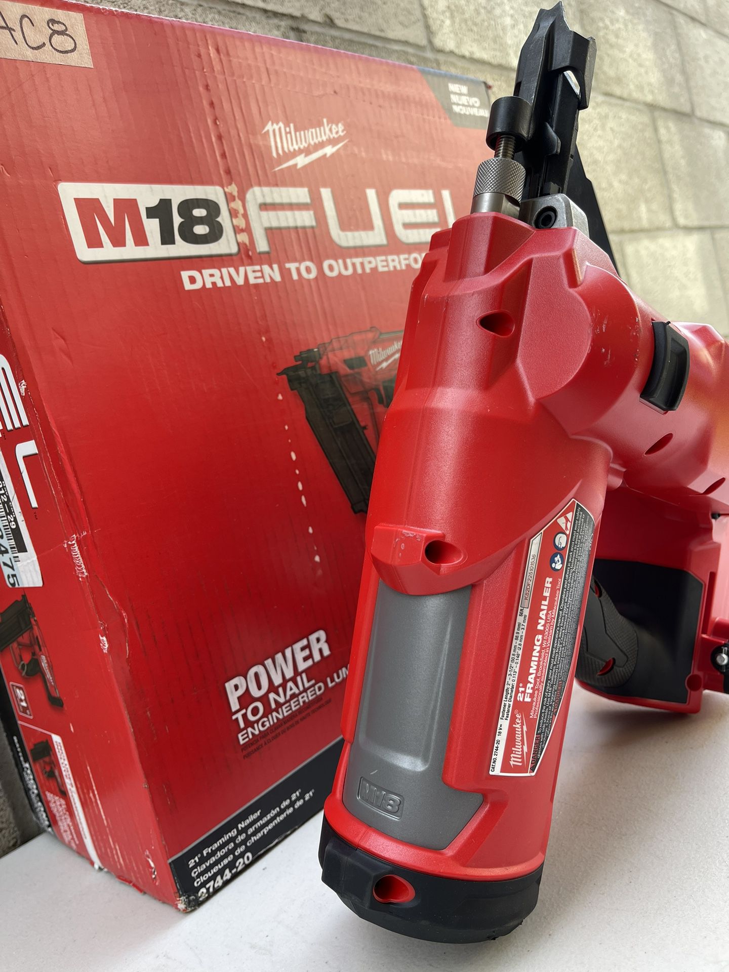 Milwaukee M18 FUEL 3-1/2 in. 18-Volt 21-Degree Framing Nailer (Tool-Only)