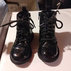 Botitas Para Niñas De 3 Años Size 7 En Exelentes Condiciones 