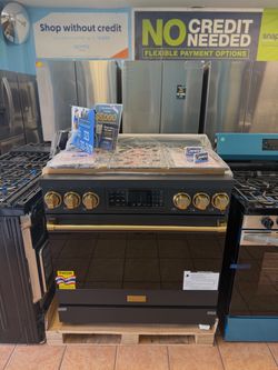 Thor 36β Professional Gas Range with Tilt Panel Touch Control in Black/Bronze