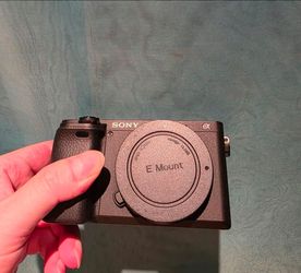 Sony a6400 Mirrorless Camera