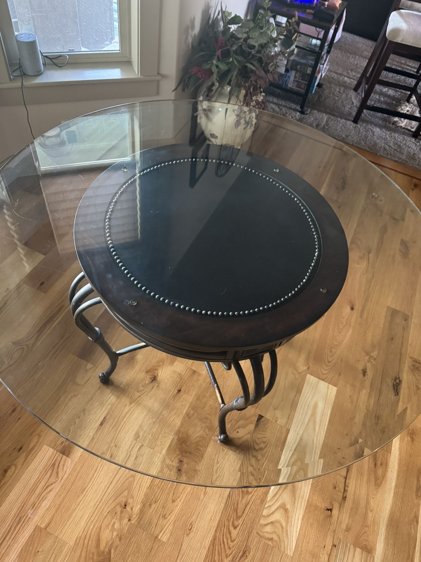 Round Glass Dining Table And 4 Chairs