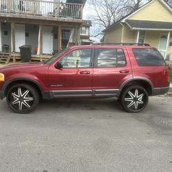 2002 Explorer On 24s