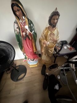 San Judas statue