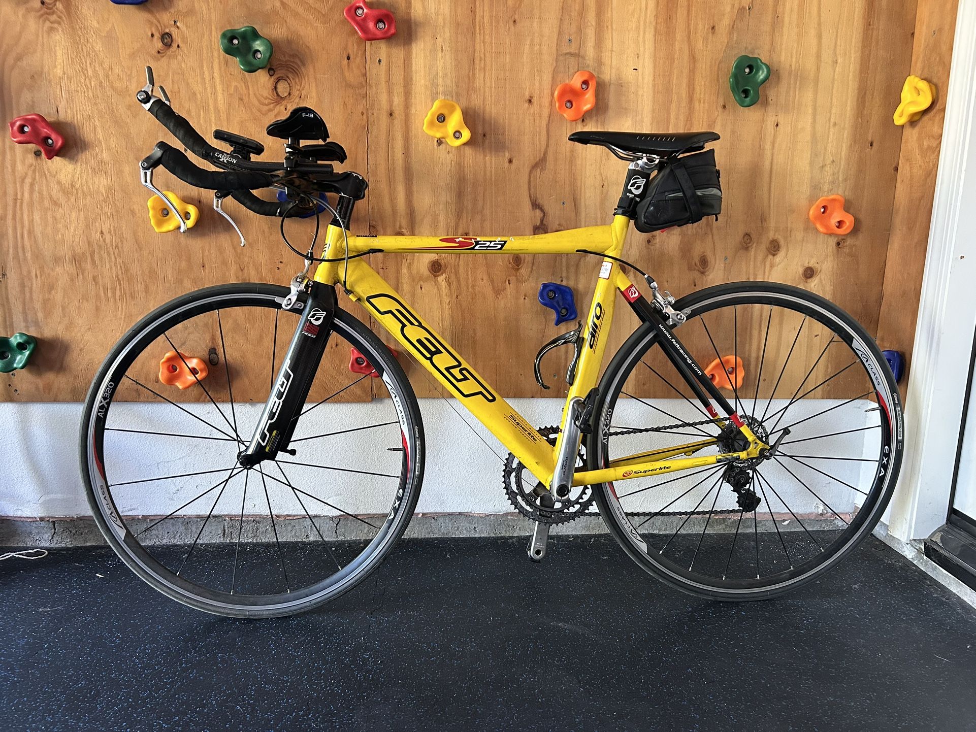 Felt S25 Airo Tri