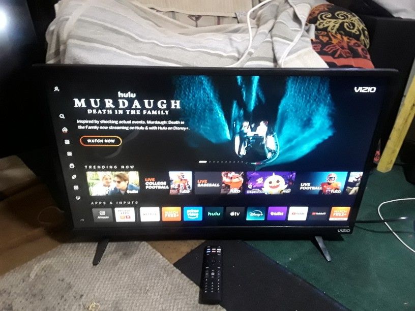 Vizio SmarCast TV 32 Inch D32H-F4 Class JD 720P Smart LED TV Remote Control Included