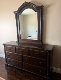 King Size Bedroom Complete Set