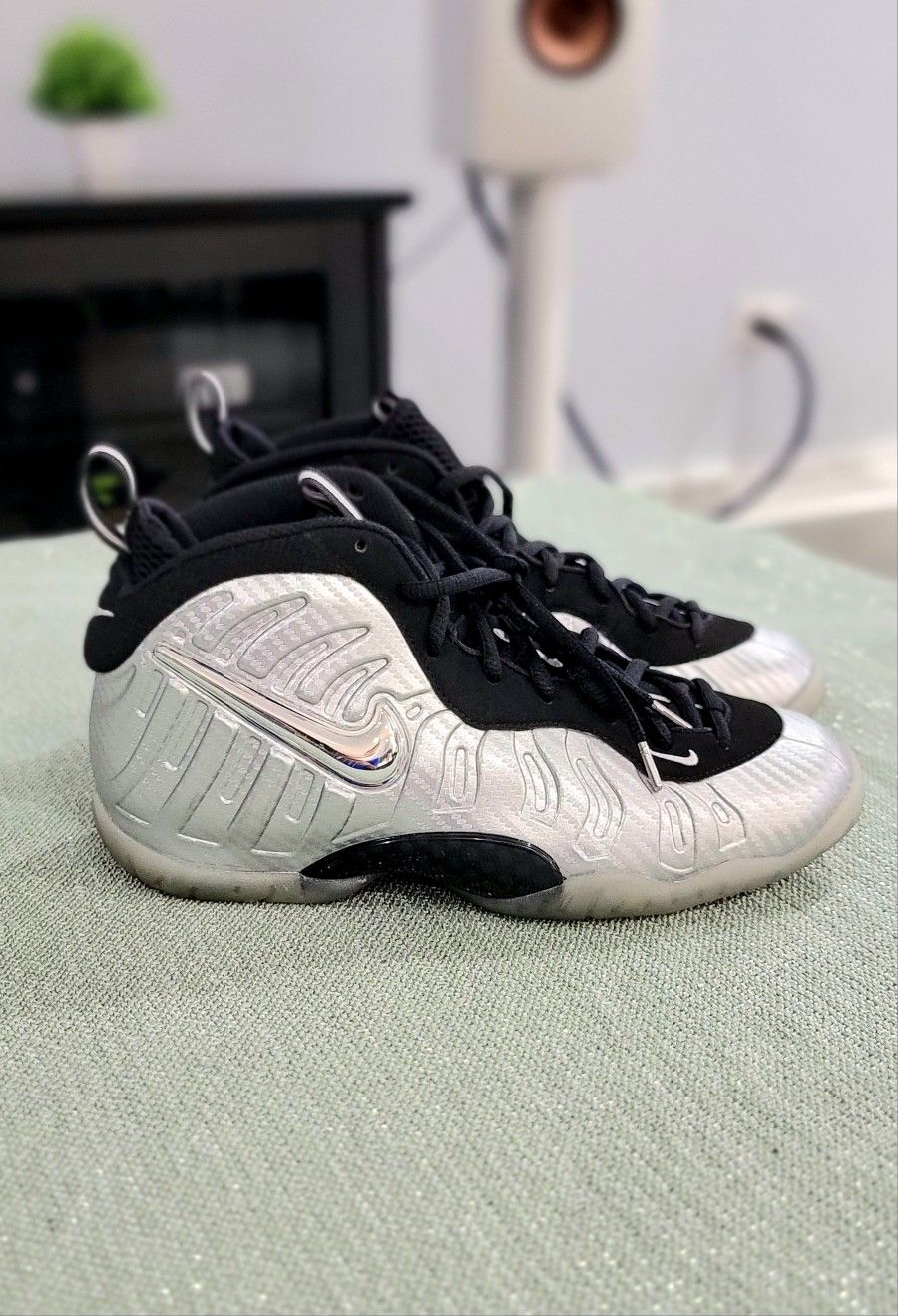 Nike Boys Air Foamposite Pro Chrome Silver Basketball Shoes