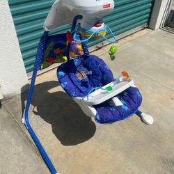 Baby swing in great condition