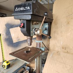Drillpress delta 12inch fully operational runs great cash only Delivery Available