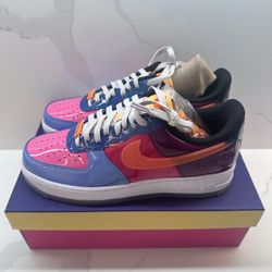 Undefeated x Nike Air Force 1 Low 'Total Orange’ logo'