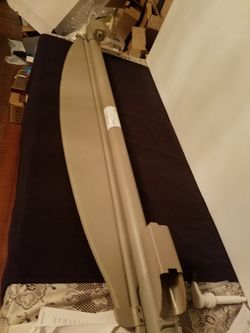 Chrysler pacificia rear cargo security cover
