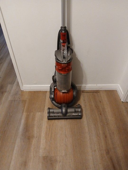 Dyson DC24 Blitz It Ball Vacuum