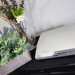 PS3 REFURBISHED FULLY MODDED