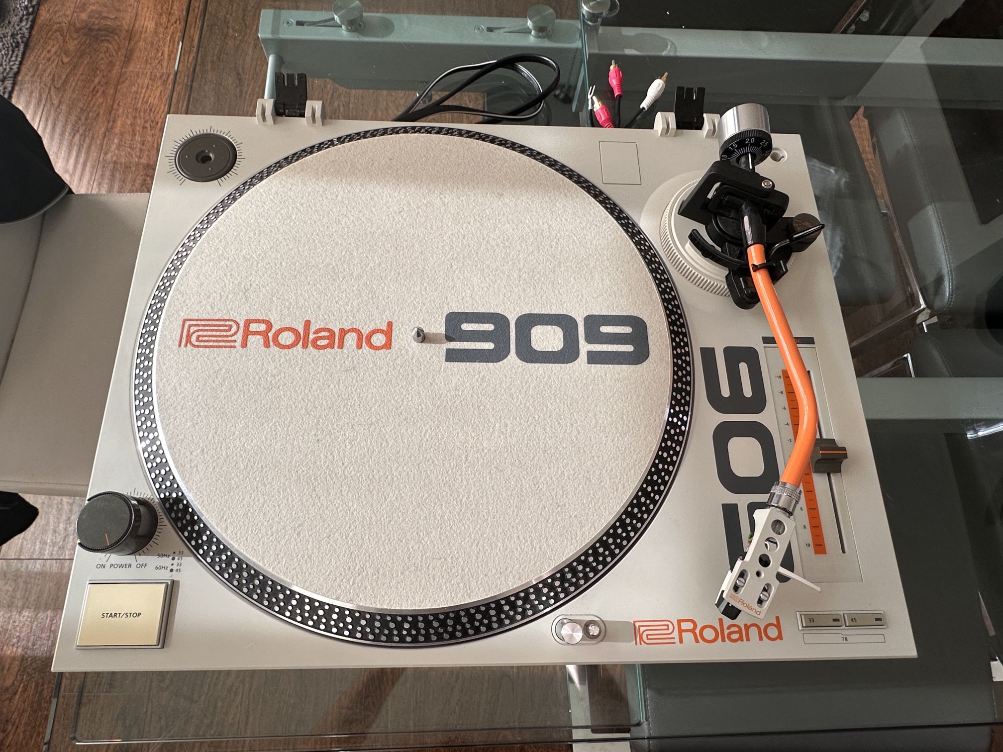 Roland Turntable / Record player (TT-99) + Ortofon 2M Blue Cartridge