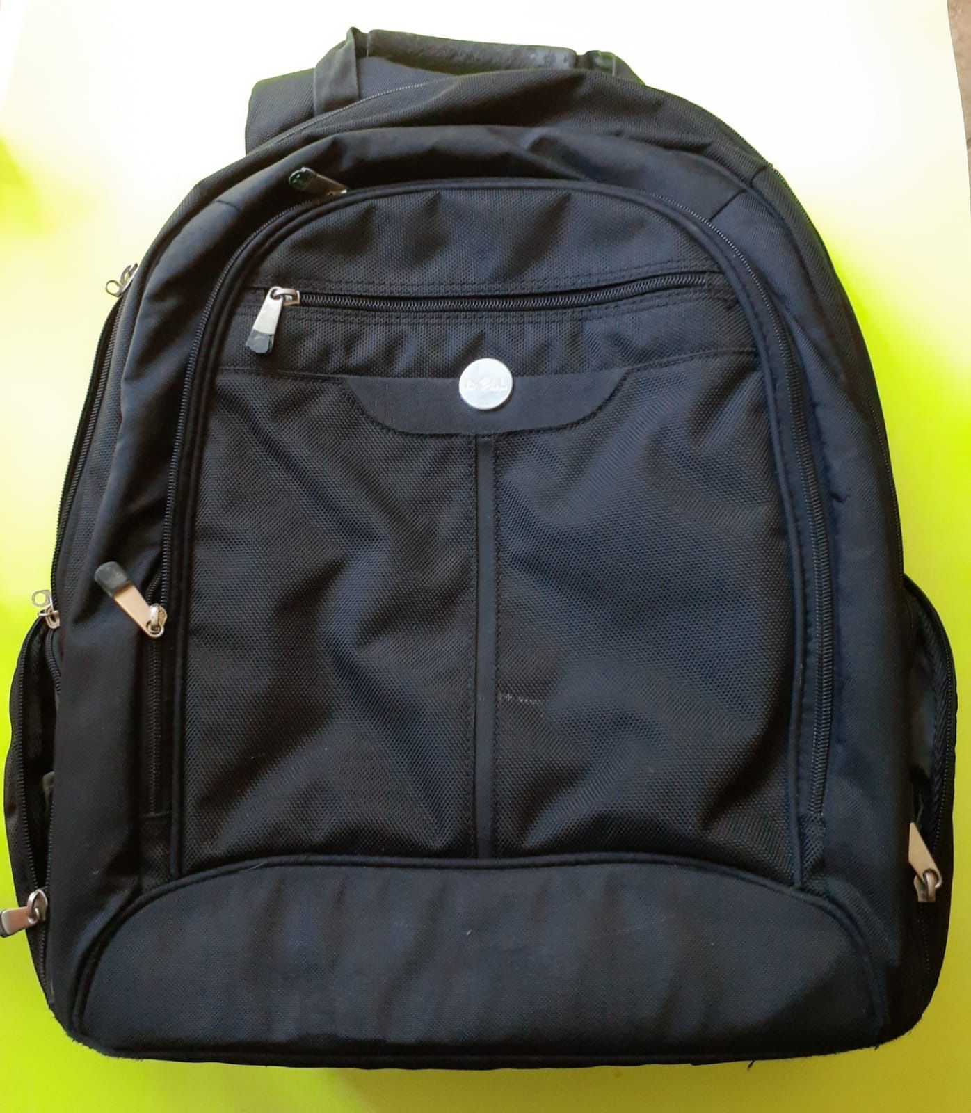 DELL LAPTOP BACKPACK IN GREAT CONDITION