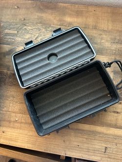 Small cigar box