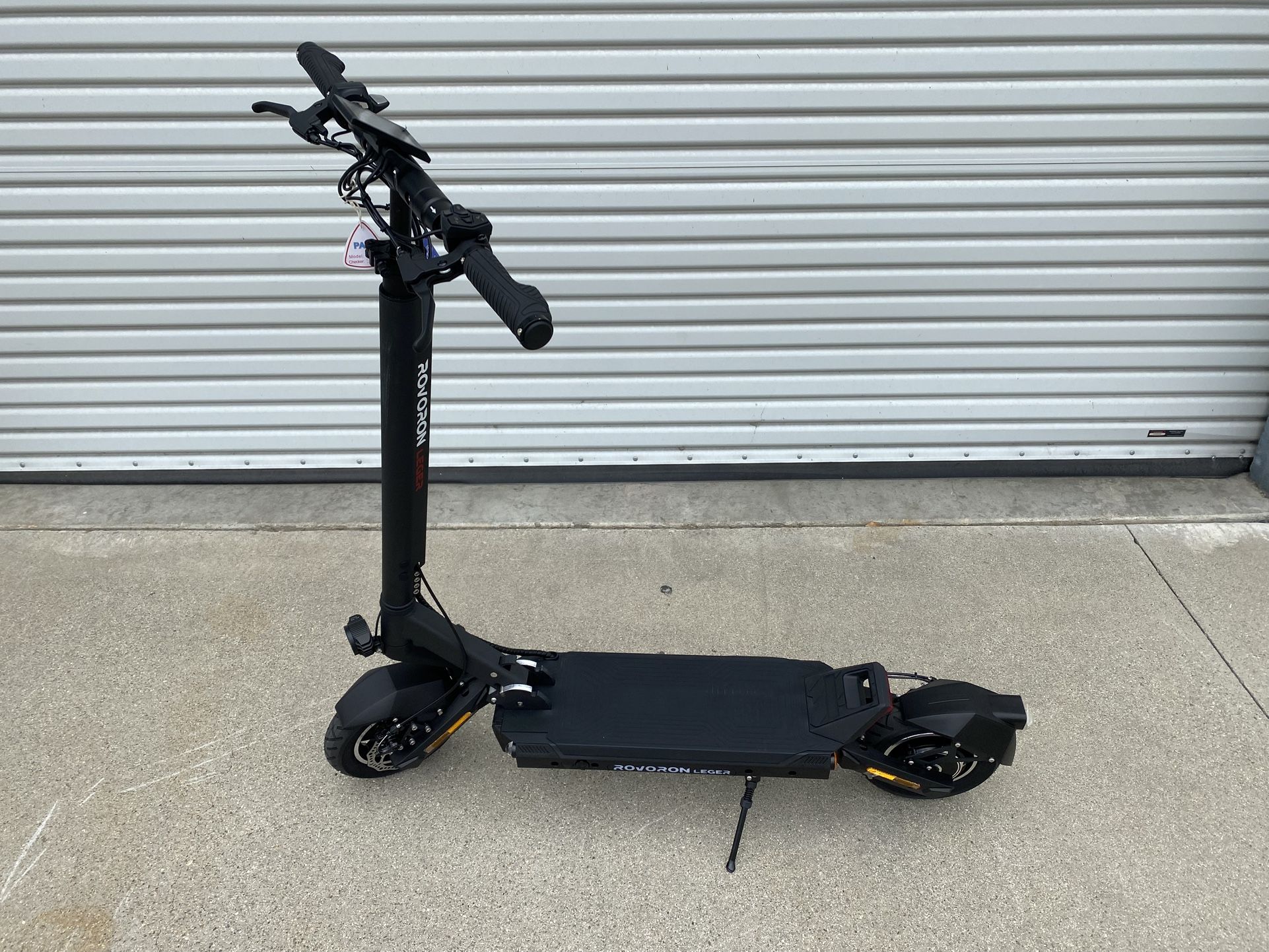 48V 500W Rear-Wheel Electric Scooter with 33-Mile Long Range