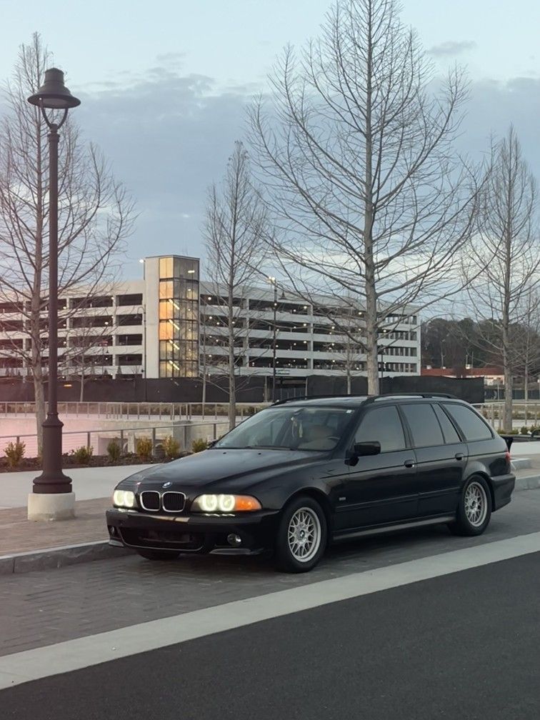 2000 BMW 528i