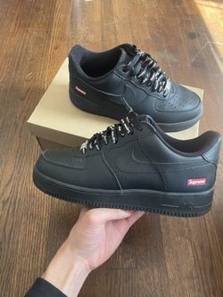 Supreme Nike Air Force 1 Low 