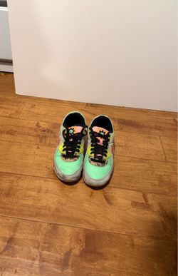Womens Size 9.5 Nike Air Max 90 LX Illusion Dance floor Green