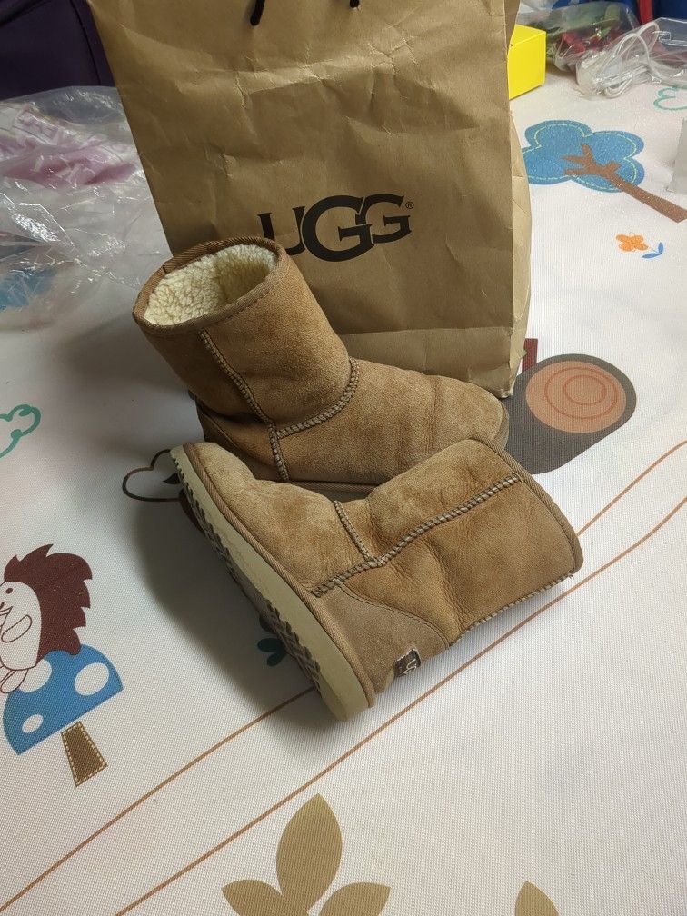 Australian Ugg Size 3 Boots