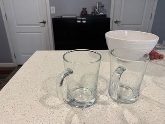 2 beer mugs