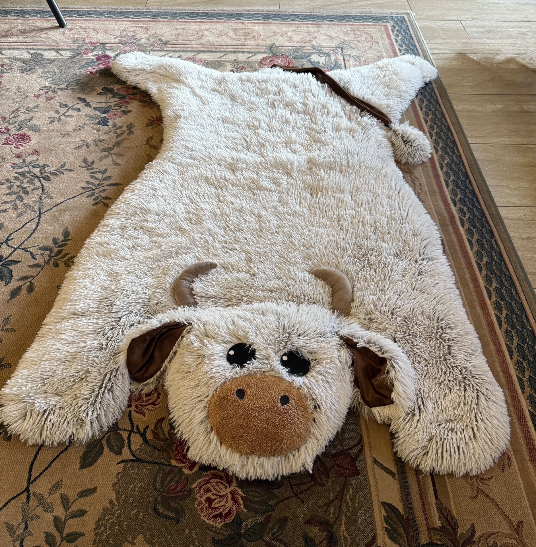 Decor Lina Highland Cow Nursery Rug – 46” x 58” – Like New
