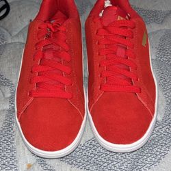 Puma Sneakers