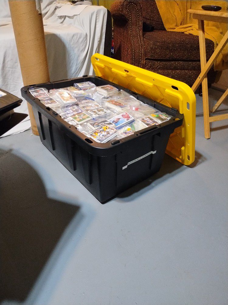 Large Plastic Container full Of baseball, basketball, and football Cards( 1(contact info removed)