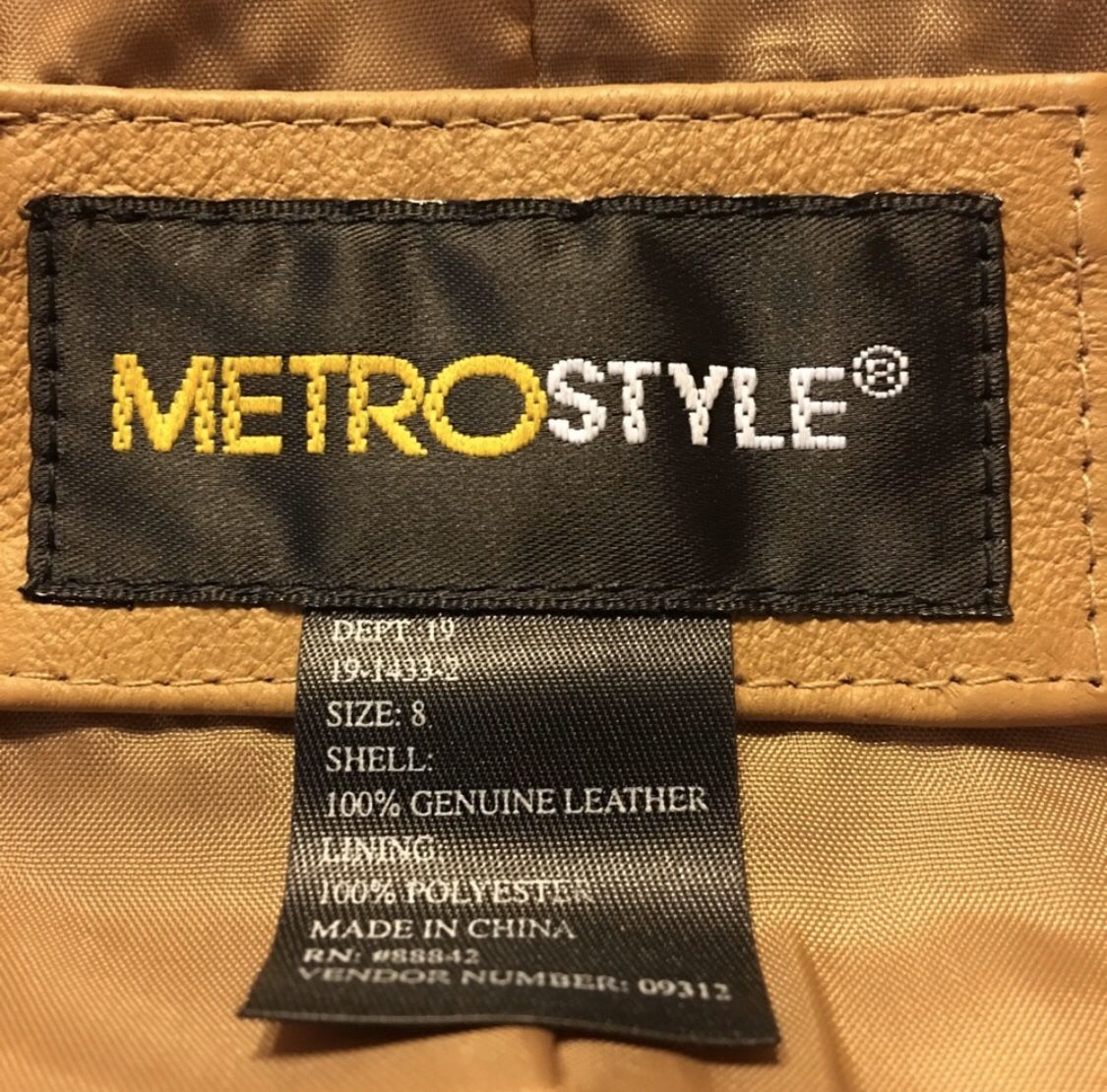 Metro Style western style leather jacket NWOT 8