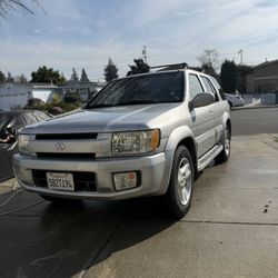 2003 Infiniti QX4