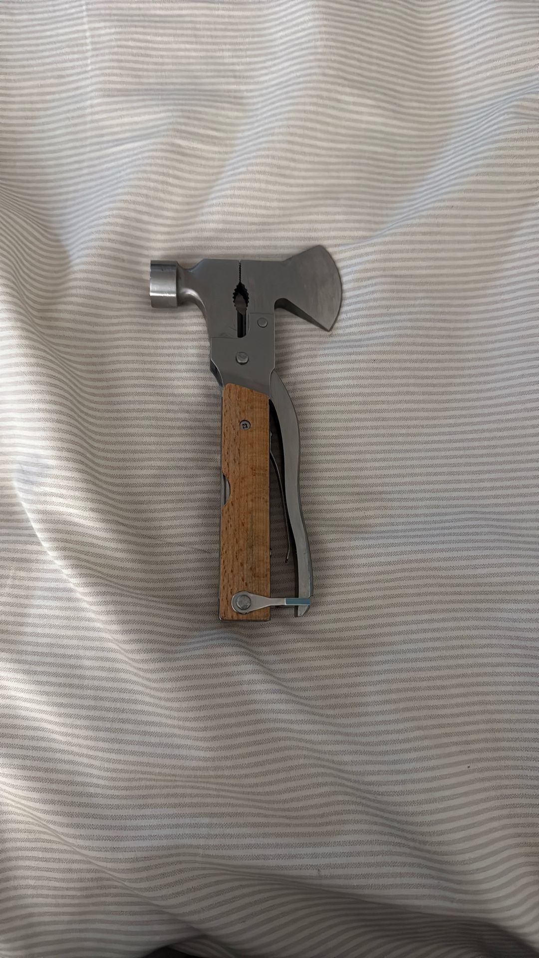 All In One Axe And Hammer Knives And Pliers (brand New)
