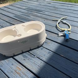 Dog feeder & Bath Attachment 